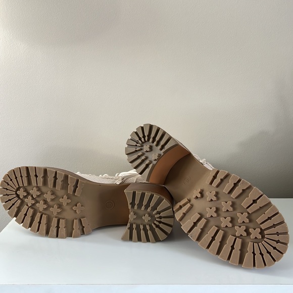 Elija Ivory Snake Boots - Picture 3 of 4